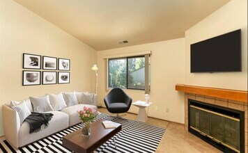 786 Dorothy Way, Unit 786 Dorothy Way in Auburn, CA - Building Photo - Building Photo