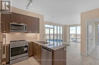 35-1735 Watergarden Dr in Mississauga, ON - Building Photo - Building Photo
