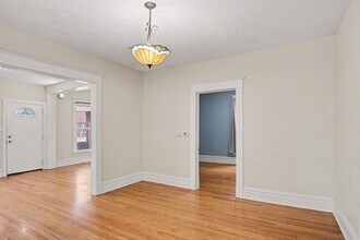 440 Diamond Ave NE in Grand Rapids, MI - Building Photo - Building Photo