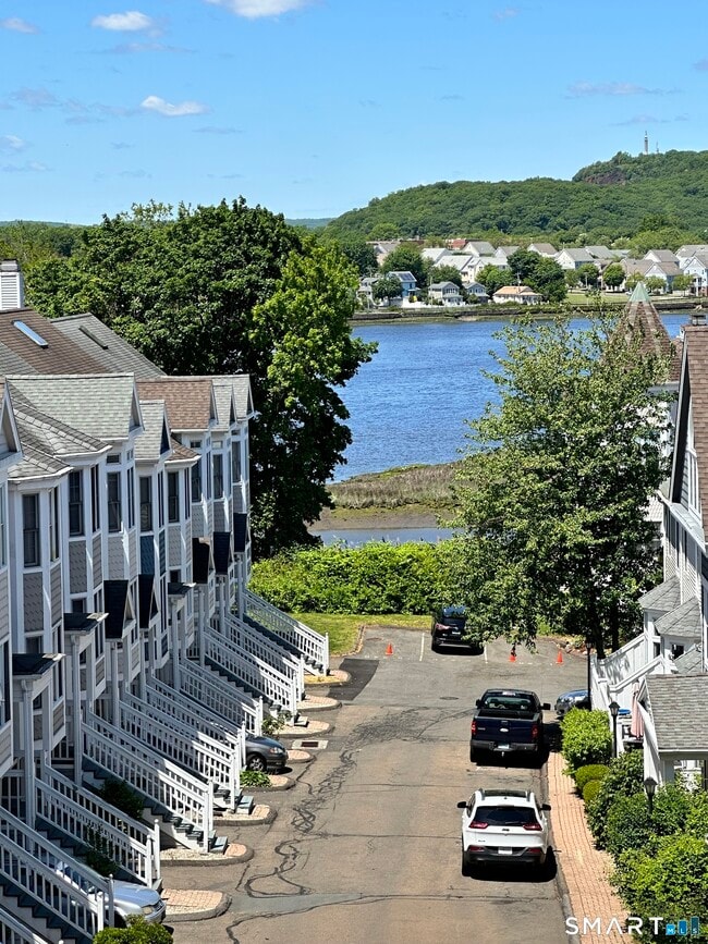 918 Quinnipiac Ave in New Haven, CT - Building Photo - Building Photo