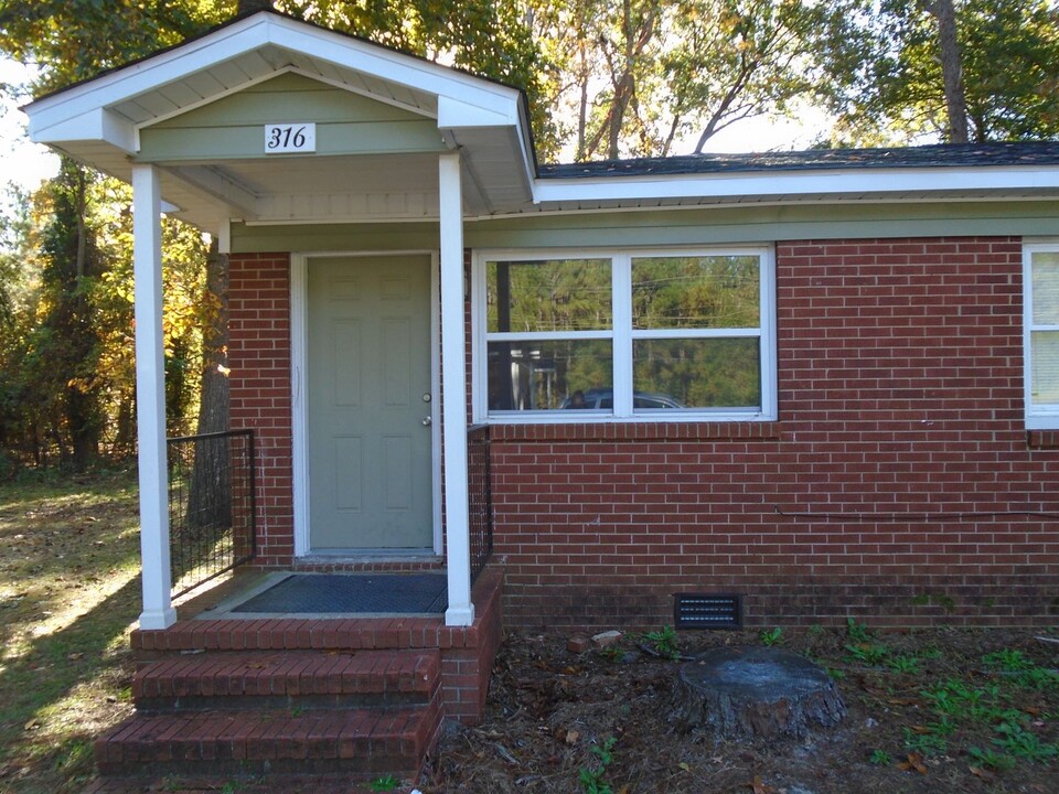 316 Old Shaw Rd in Fayetteville, NC - Building Photo