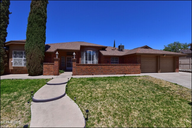 property at 6451 Loma De Cristo Dr