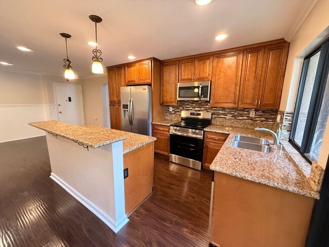 property at 7835 Cowles Mountain Ct