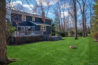 9 Cherry Ln in Scarsdale, NY - Building Photo - Building Photo