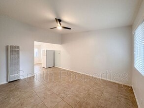 2204 Carnegie Ln in Redondo Beach, CA - Building Photo - Building Photo