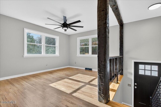 12 Kristan Dr in Ballston Spa, NY - Building Photo - Building Photo