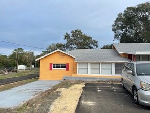 9989 E Highway 25 in Belleview, FL - Building Photo - Building Photo