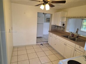 4321 Kirby Loop Rd in Fort Pierce, FL - Building Photo - Building Photo