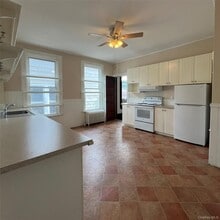 32 Parkway in Katonah, NY - Building Photo - Building Photo