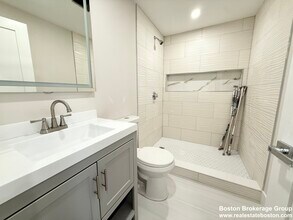 10 Cawfield St, Unit #1 in Boston, MA - Building Photo - Building Photo