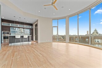 2408 W Rice St in Chicago, IL - Building Photo - Building Photo