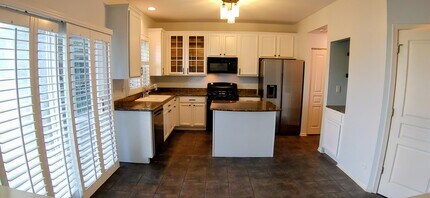 564 Woods Creek Ln in Algonquin, IL - Building Photo - Building Photo