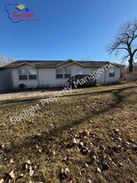 2390 US-310 in Bridger, MT - Building Photo