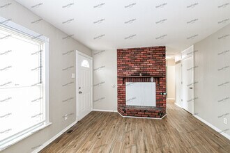 12422 Pizarro Dr in St. Louis, MO - Building Photo - Building Photo