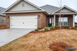 275 Caudle Dr in Madison, AL - Building Photo