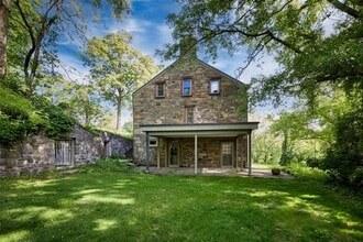 99 Taylor Rd in Cornwall, NY - Building Photo - Building Photo
