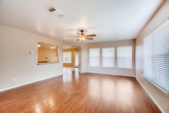 6803 Waterfall Pass in Converse, TX - Building Photo - Building Photo