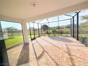 1563 Parnell Ct in Naples, FL - Building Photo - Building Photo