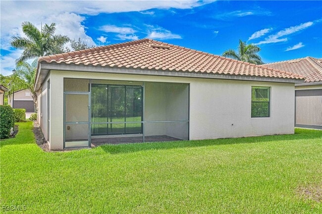 8979 Water Tupelo Rd in Ft. Myers, FL - Building Photo - Building Photo