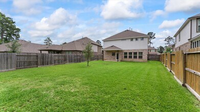 327 Honey Mesquite Path in Willis, TX - Building Photo - Building Photo