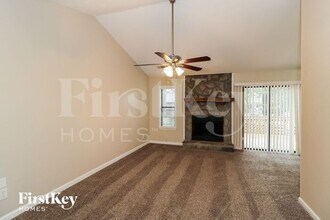 1202 River Forest Ln in Woodstock, GA - Building Photo - Building Photo
