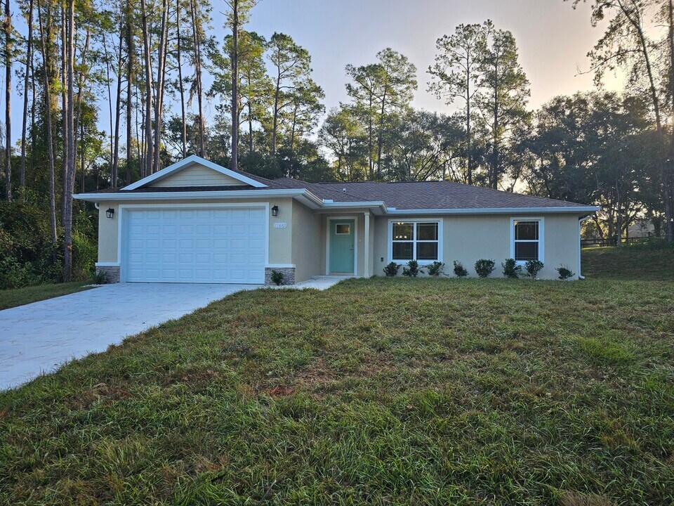 11661 N Kenlake Cir in Citrus Springs, FL - Building Photo