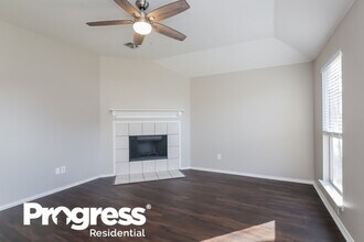 1016 Winding Creek Dr in Cedar Hill, TX - Building Photo - Building Photo