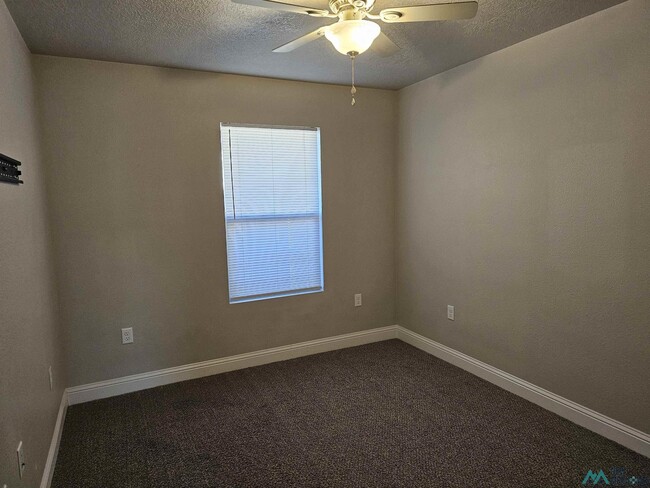 404 N Upsilon St in Clovis, NM - Building Photo - Building Photo
