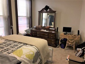 15 E Main St-Unit -9 in Platteville, WI - Building Photo - Building Photo