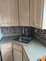 119-24 199th St in Queens, NY - Building Photo