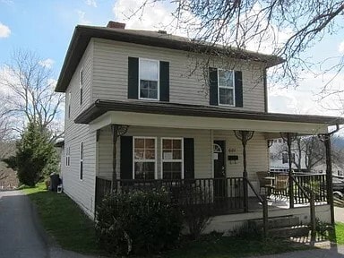 property at 601 Ivy St
