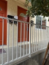 2406 Florencita Ave in Montrose, CA - Building Photo - Building Photo