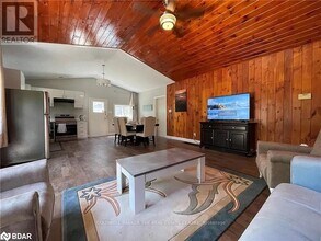 701 Florence Rd in Innisfil, ON - Building Photo - Building Photo