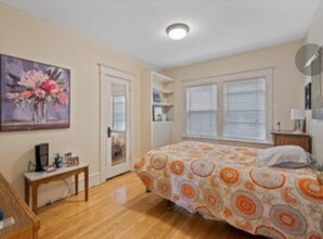 715 Grand Ave, Unit 1 in St. Paul, MN - Building Photo - Building Photo