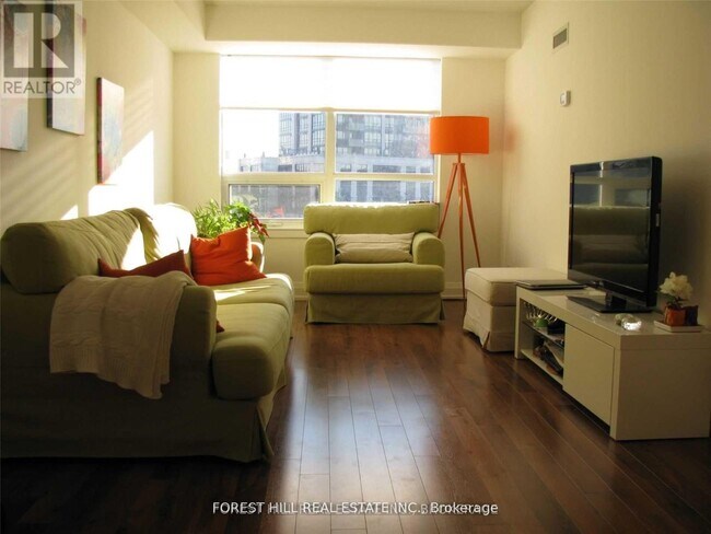 1 De Boers Dr in Toronto, ON - Building Photo - Building Photo