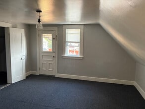 58 Dwight St in New Britain, CT - Foto de edificio - Building Photo