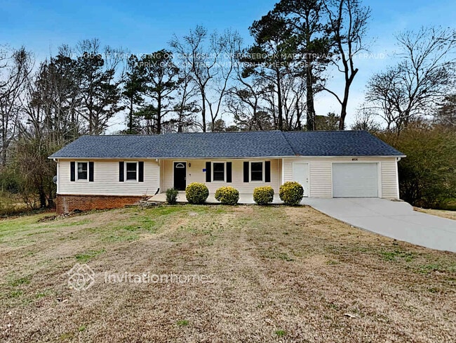 property at 4656 E Glen Ridge Cir