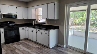6456 Toledo Rd in Spring Hill, FL - Building Photo - Building Photo