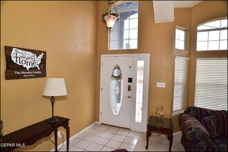 1316 Black Ridge Dr in El Paso, TX - Building Photo - Building Photo