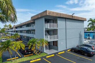 Aguadulce in Miami, FL - Building Photo - Building Photo