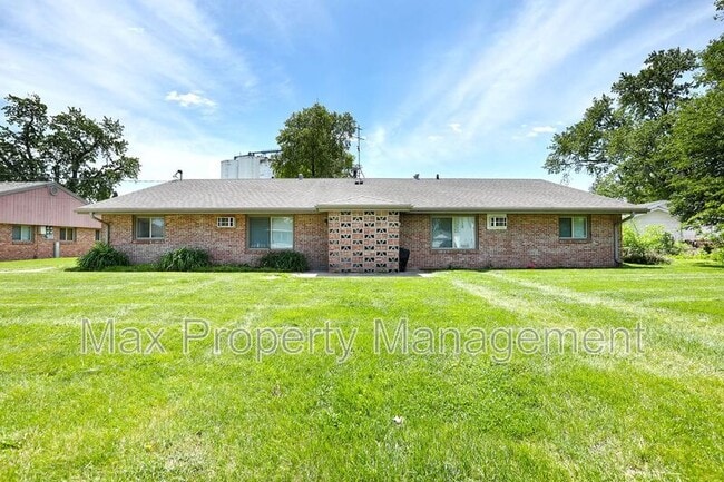 property at 530 Laurel St