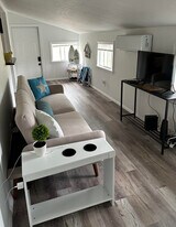 6002 72nd Ave N in Pinellas Park, FL - Building Photo