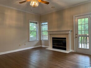 524 SW Sussex Dr in Huntsville, AL - Building Photo - Building Photo