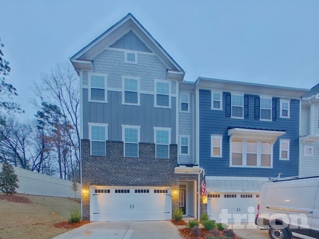 property at 1021 Bandon Dr