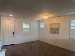 3714 Zeppelin Ln in Stockton, CA - Building Photo - Building Photo