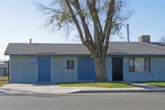 Taylor Terrace in San Joaquin, CA - Building Photo - Building Photo