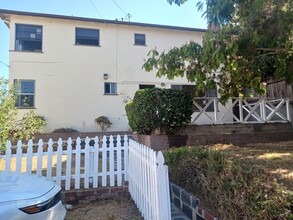 2609 Voorhees Ave. in Redondo Beach, CA - Building Photo - Building Photo