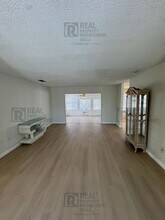 26218 McCall Blvd in Menifee, CA - Foto de edificio - Building Photo