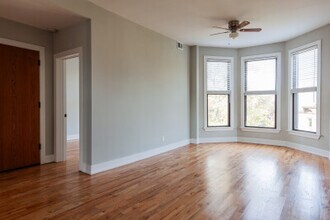 625 W Oakdale Ave, Unit 1 in Chicago, IL - Building Photo - Building Photo