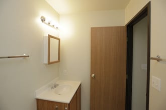 Providence Court Apartments in Columbia, MO - Building Photo - Interior Photo